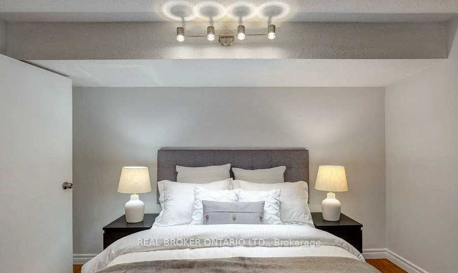 25, Charnwood, Aileen-Willowbrook, Markham