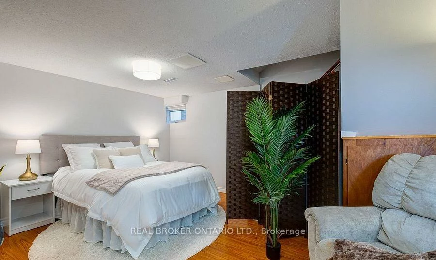 25, Charnwood, Aileen-Willowbrook, Markham