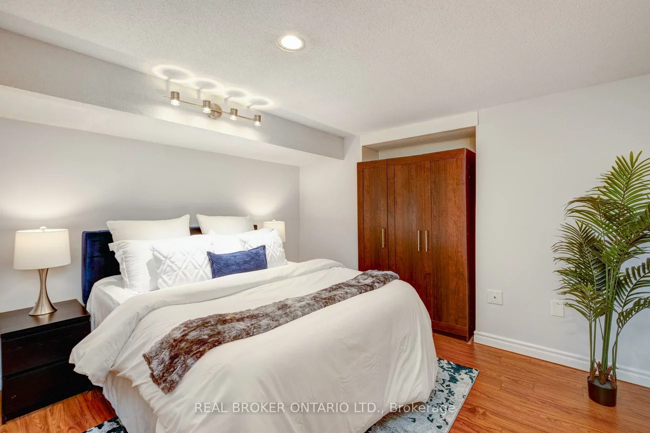 25, Charnwood, Aileen-Willowbrook, Markham