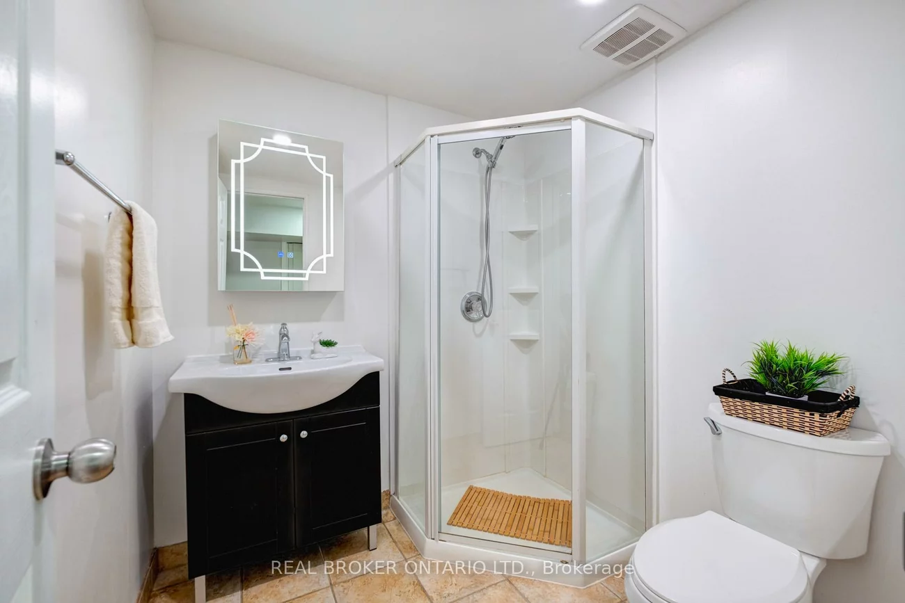 25, Charnwood, Aileen-Willowbrook, Markham