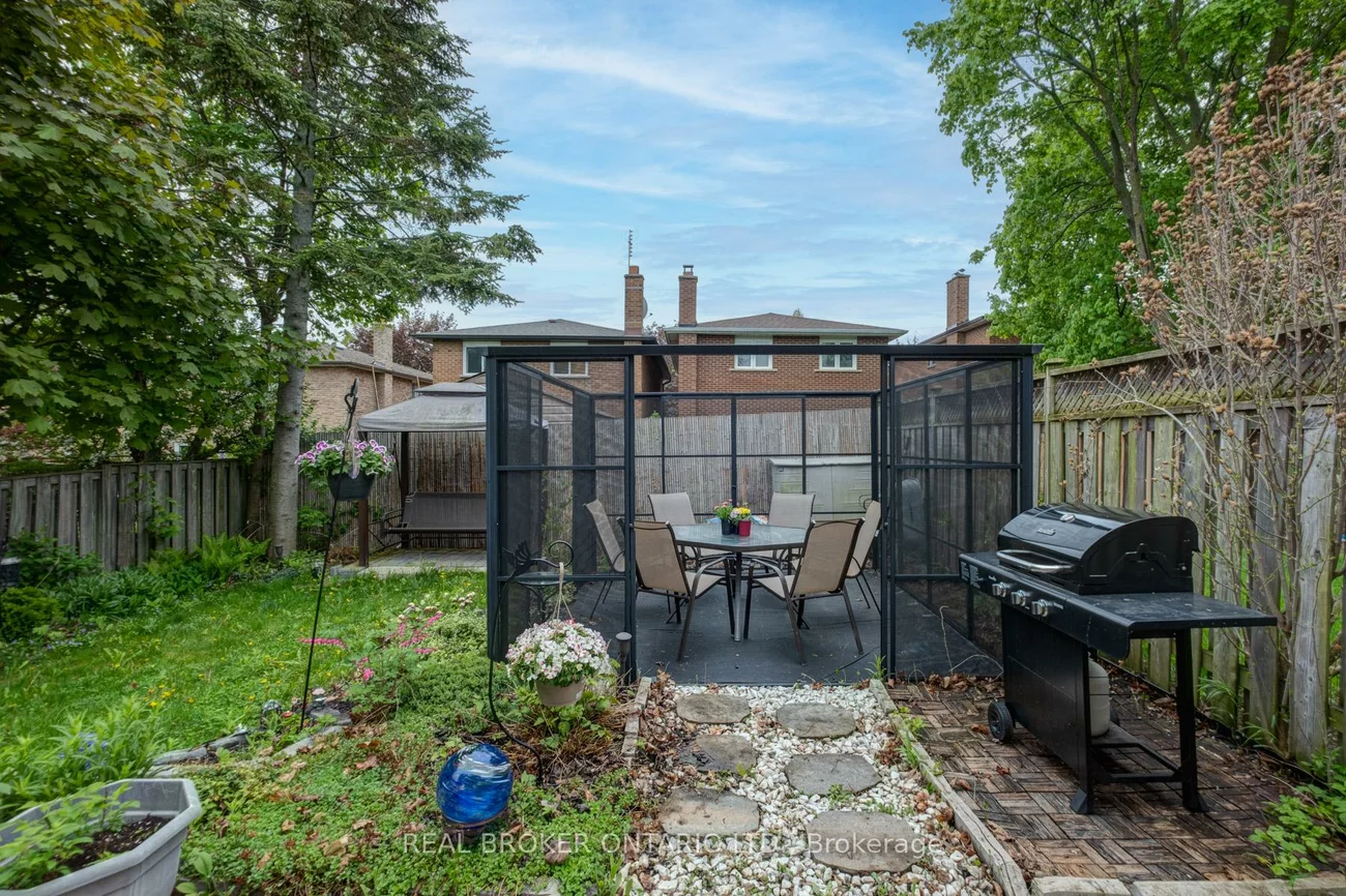 25, Charnwood, Aileen-Willowbrook, Markham