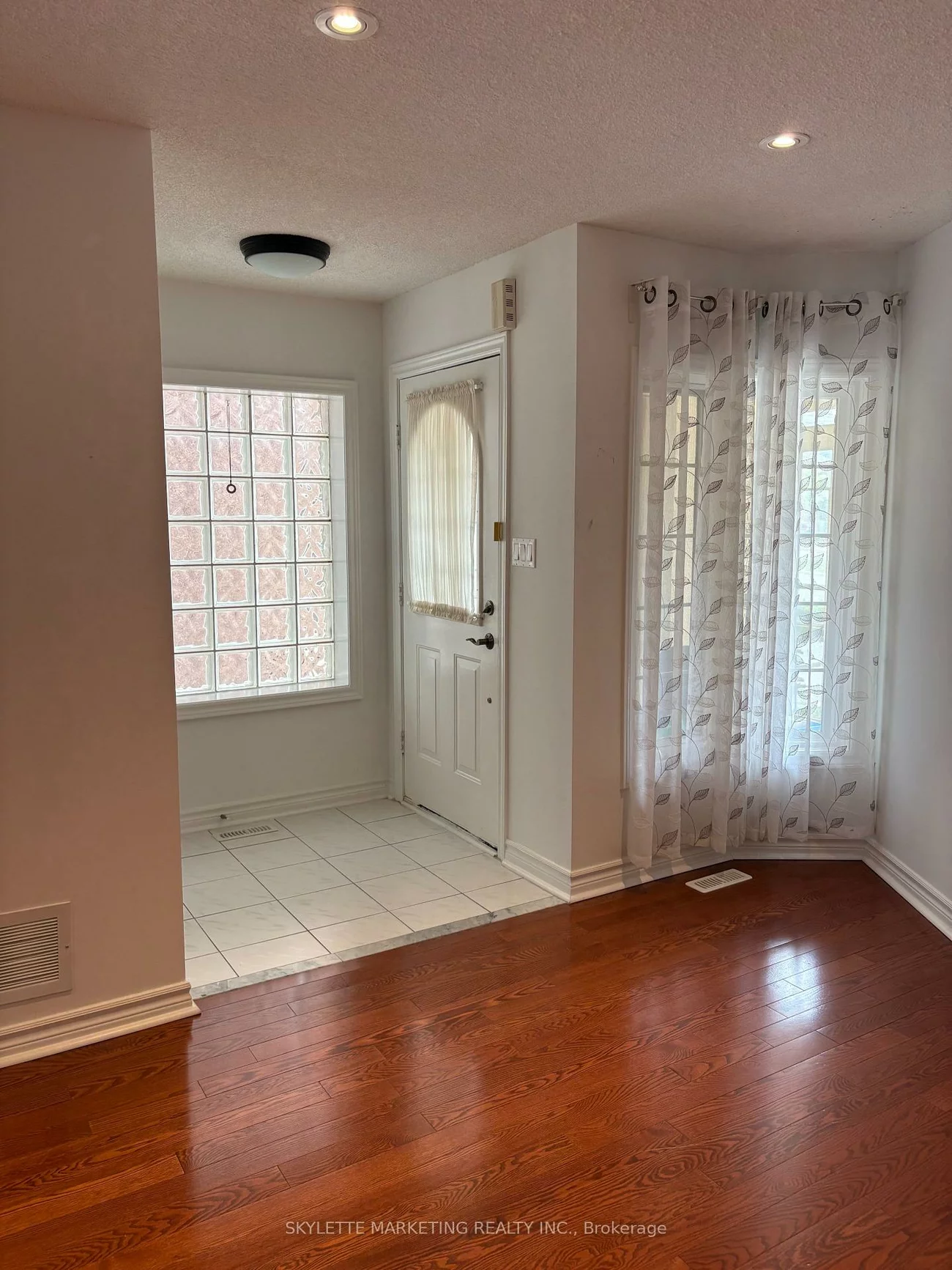 307, Milliken Meadow, Milliken Mills West, Markham