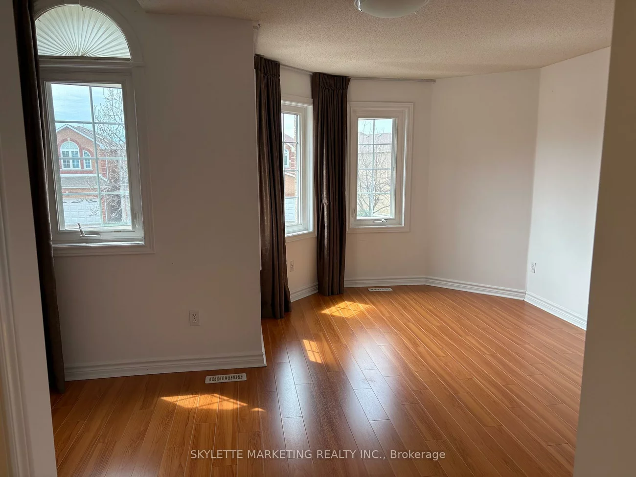 307, Milliken Meadow, Milliken Mills West, Markham