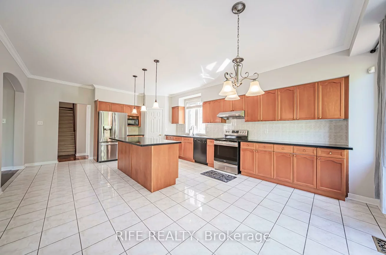 37, Burndenford, Markville, Markham