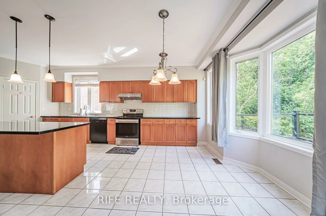 37, Burndenford, Markville, Markham