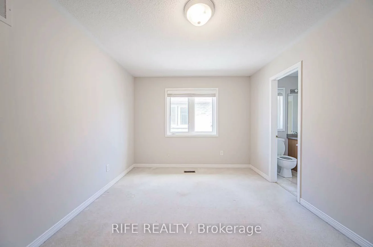 37, Burndenford, Markville, Markham