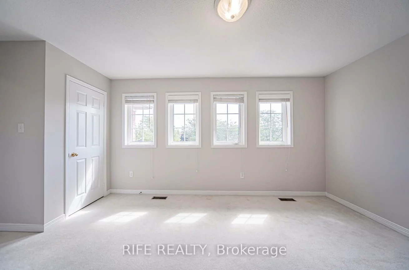 37, Burndenford, Markville, Markham
