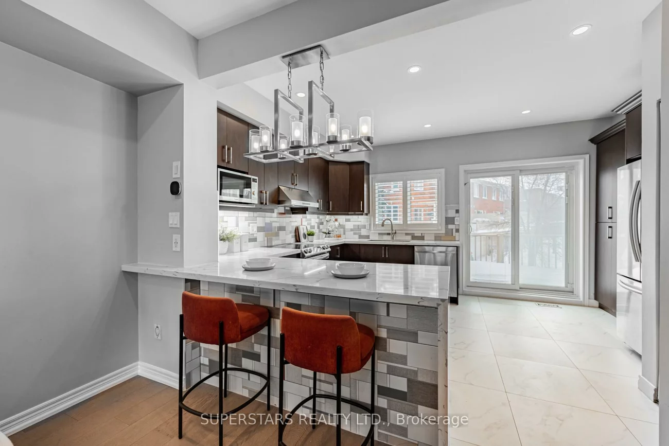 74, Pond, Commerce Valley, Markham