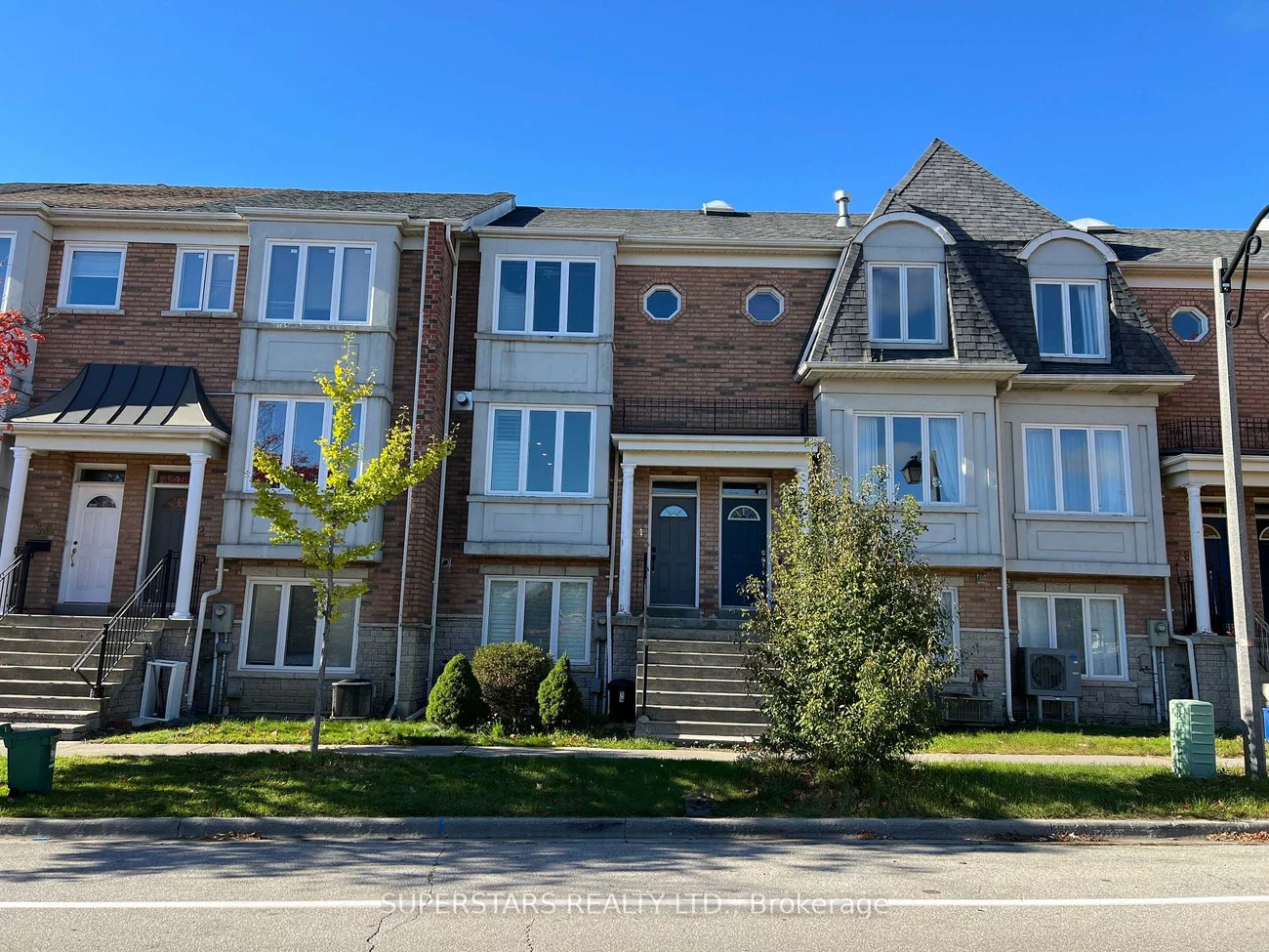 74, Pond, Commerce Valley, Markham