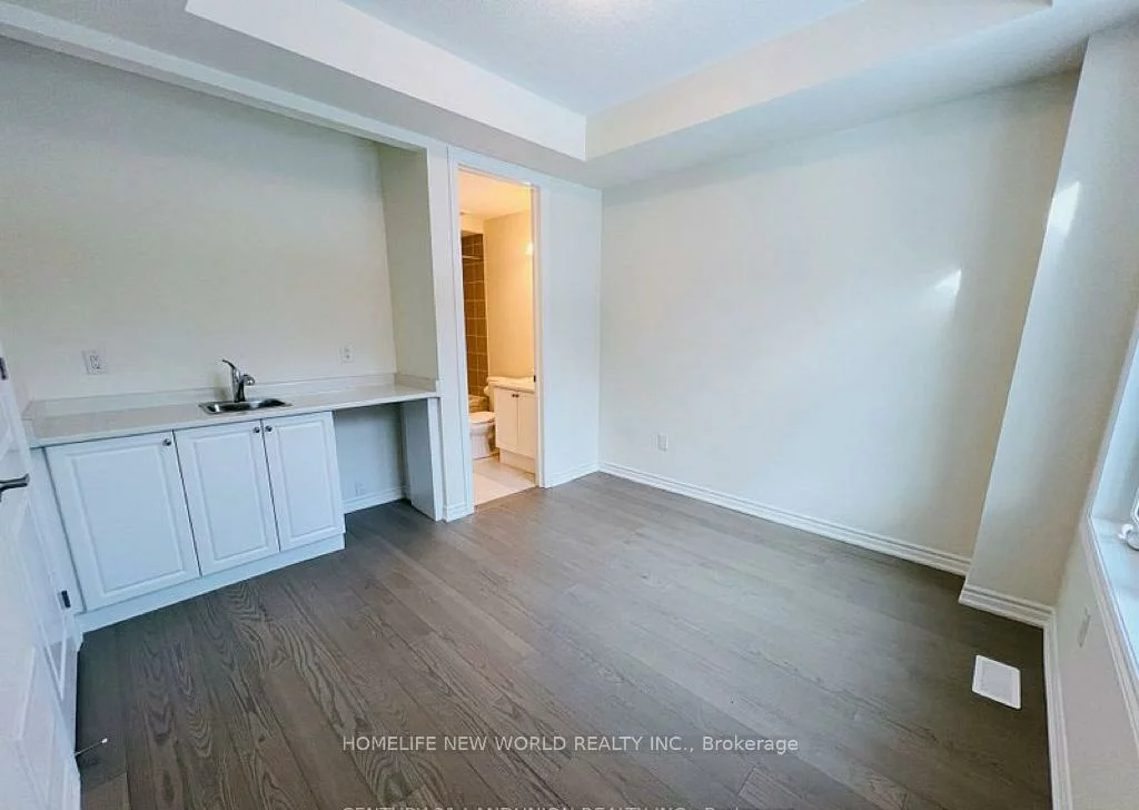103, Thomas Frisby Jr., Victoria Square, Markham