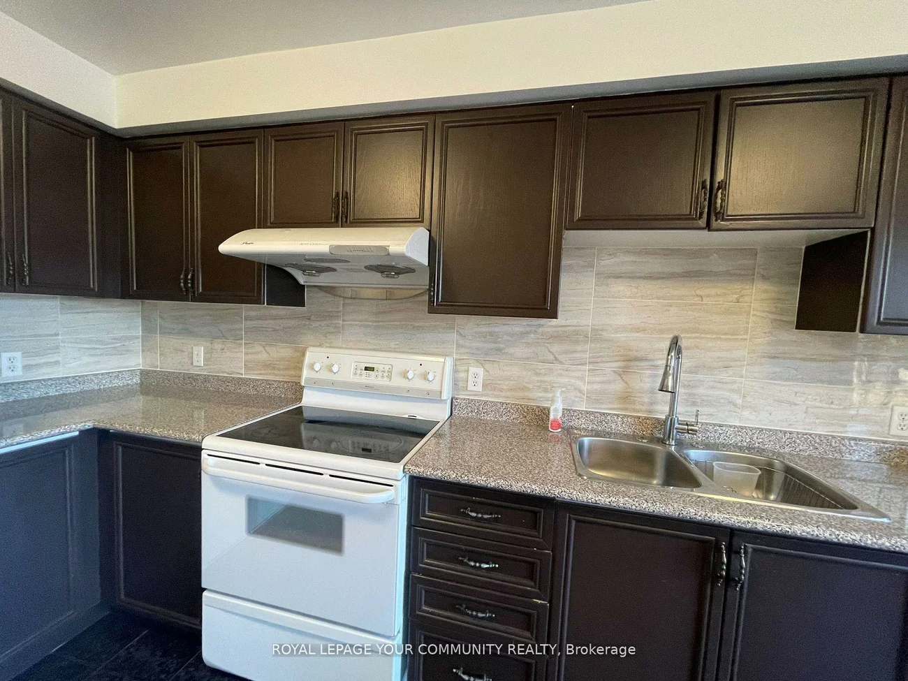 38, Ralph, Middlefield, Markham