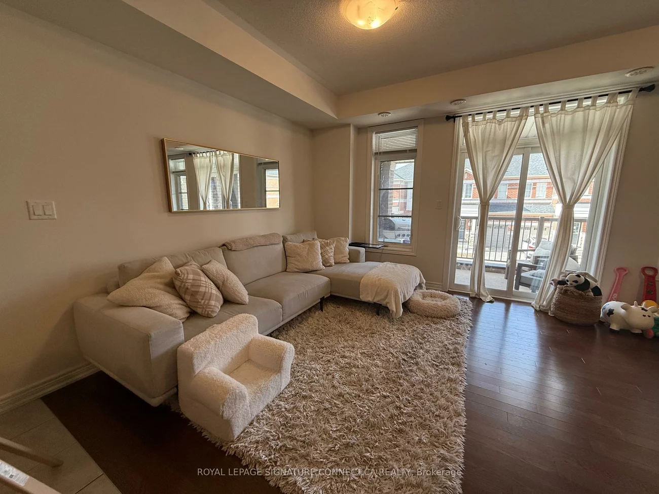 27, Luzon, Box Grove, Markham