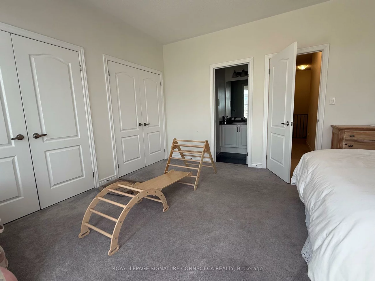 27, Luzon, Box Grove, Markham