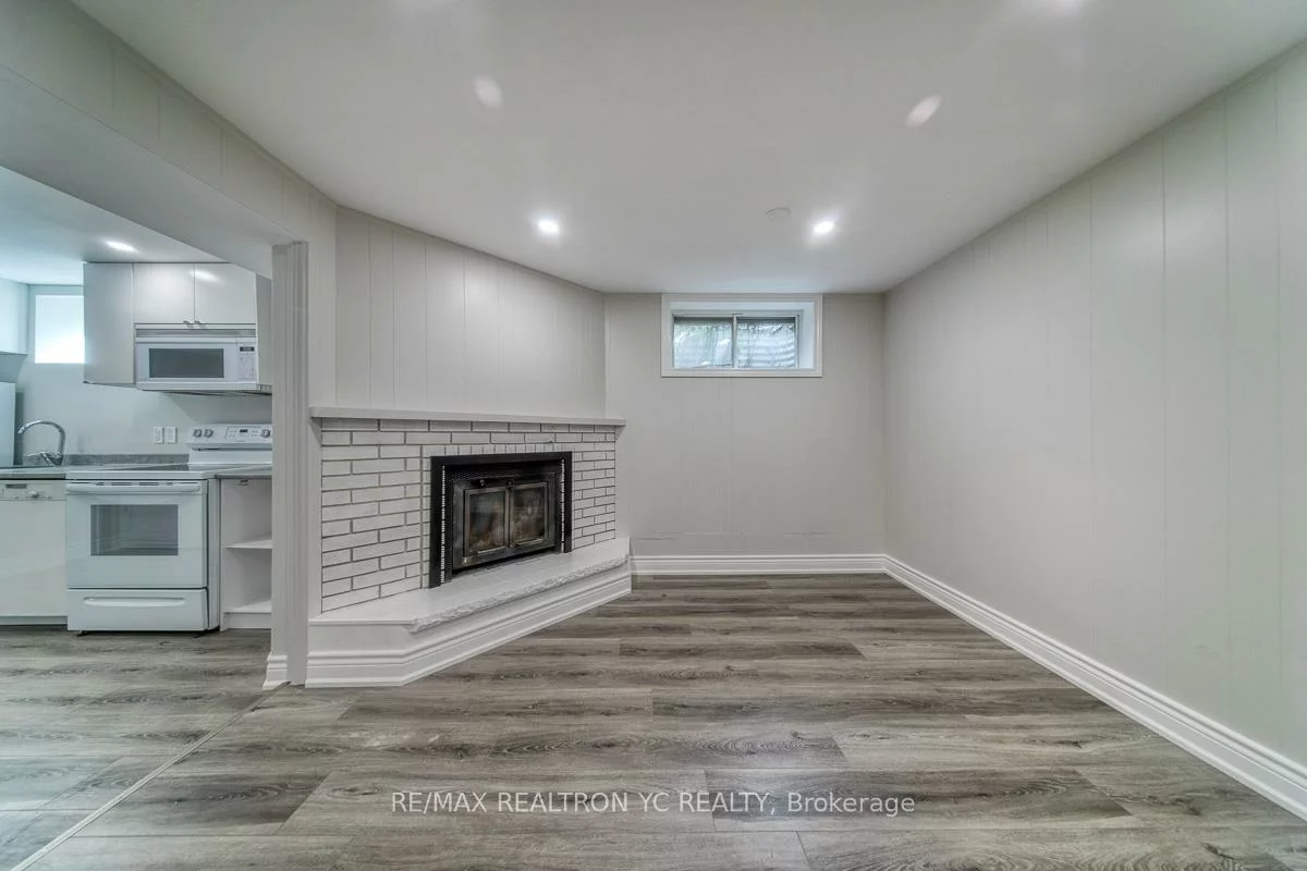 69, Meadowview, Grandview, Markham
