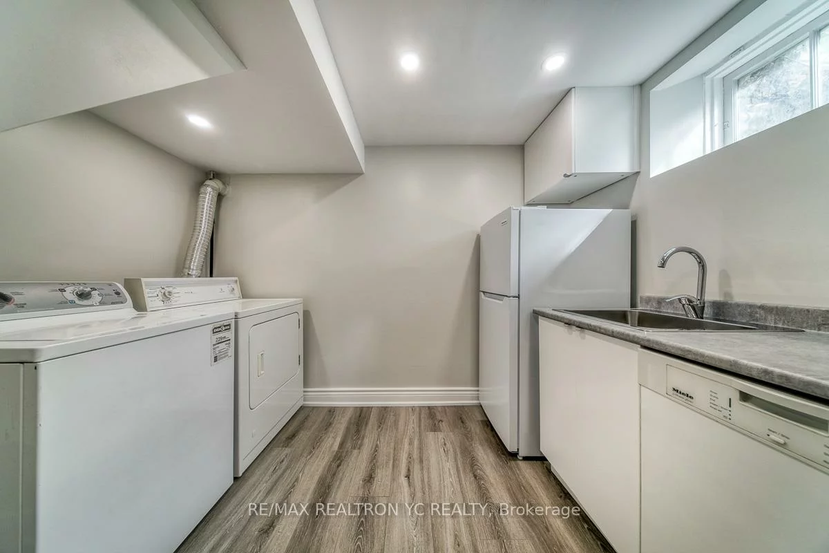 69, Meadowview, Grandview, Markham