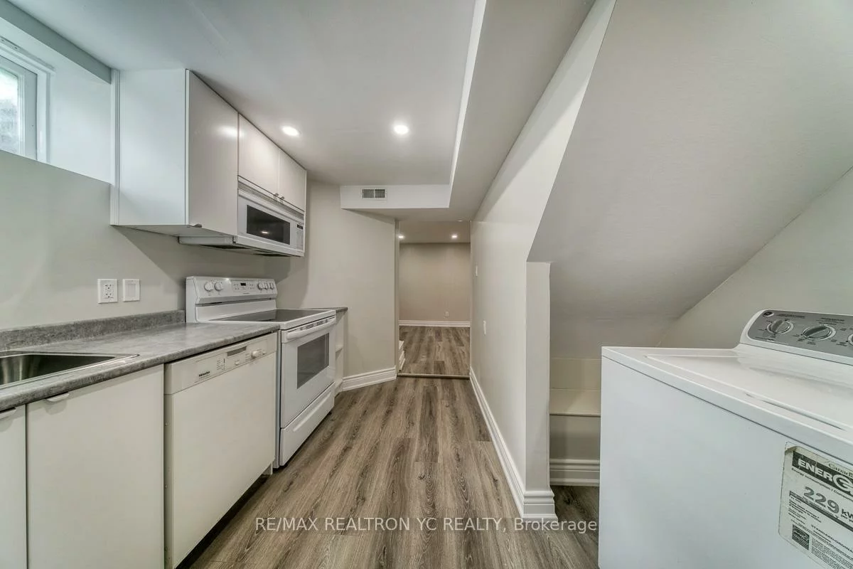 69, Meadowview, Grandview, Markham