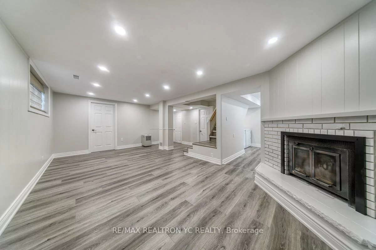 69, Meadowview, Grandview, Markham