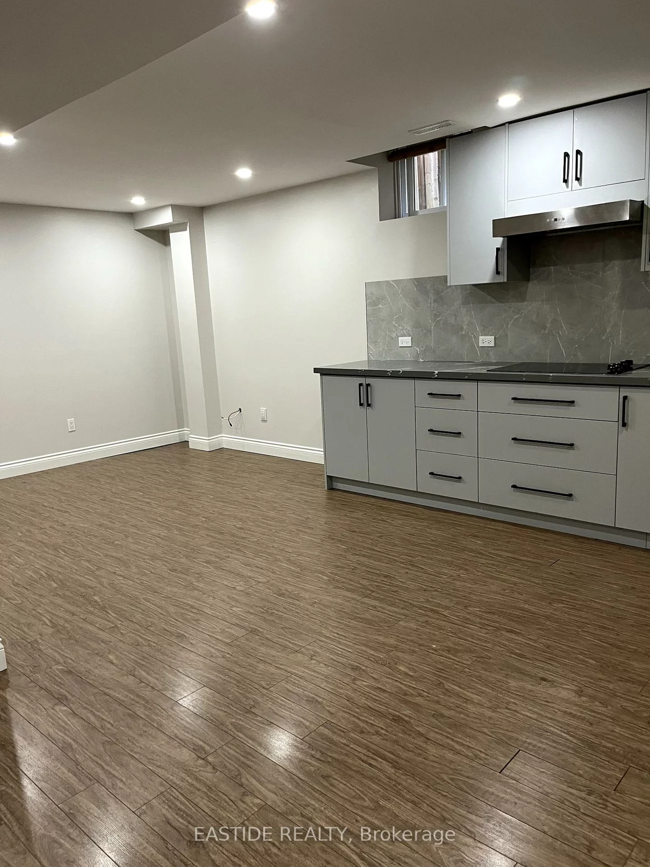 29, Quantum, Middlefield, Markham