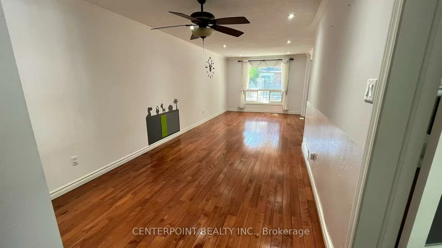 68, Neeland, Milliken Mills East, Markham
