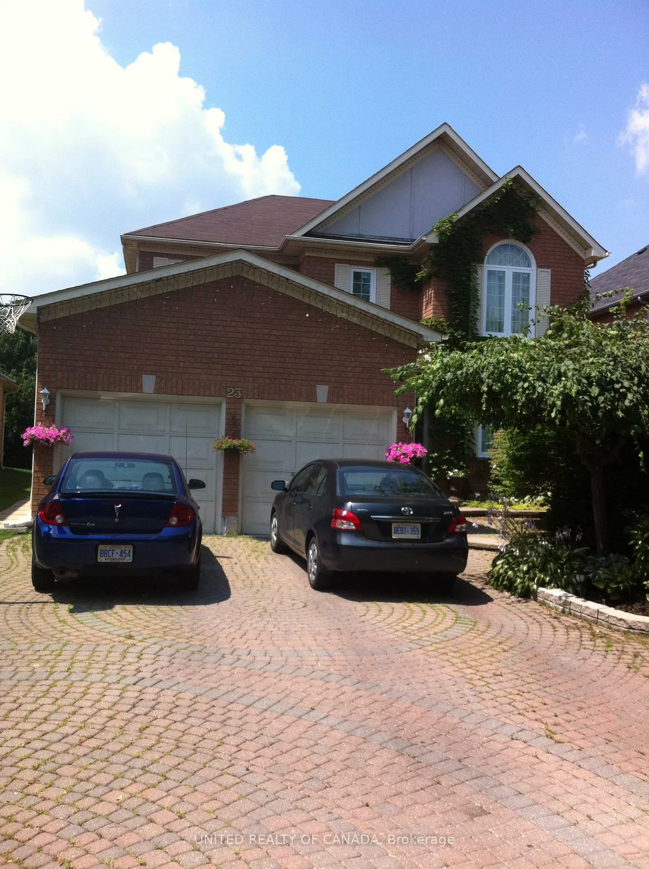 23, Bradgate, Thornlea, Markham