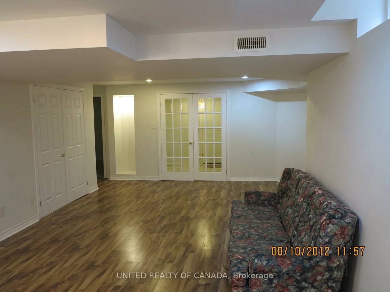 23, Bradgate, Thornlea, Markham