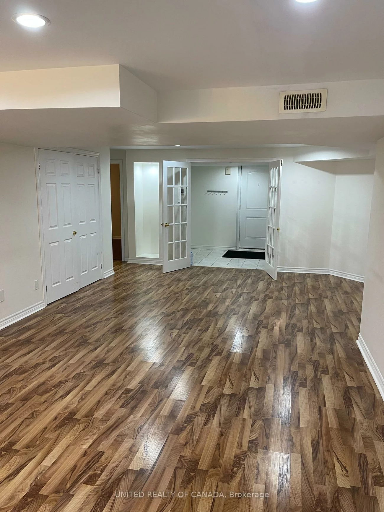 23, Bradgate, Thornlea, Markham