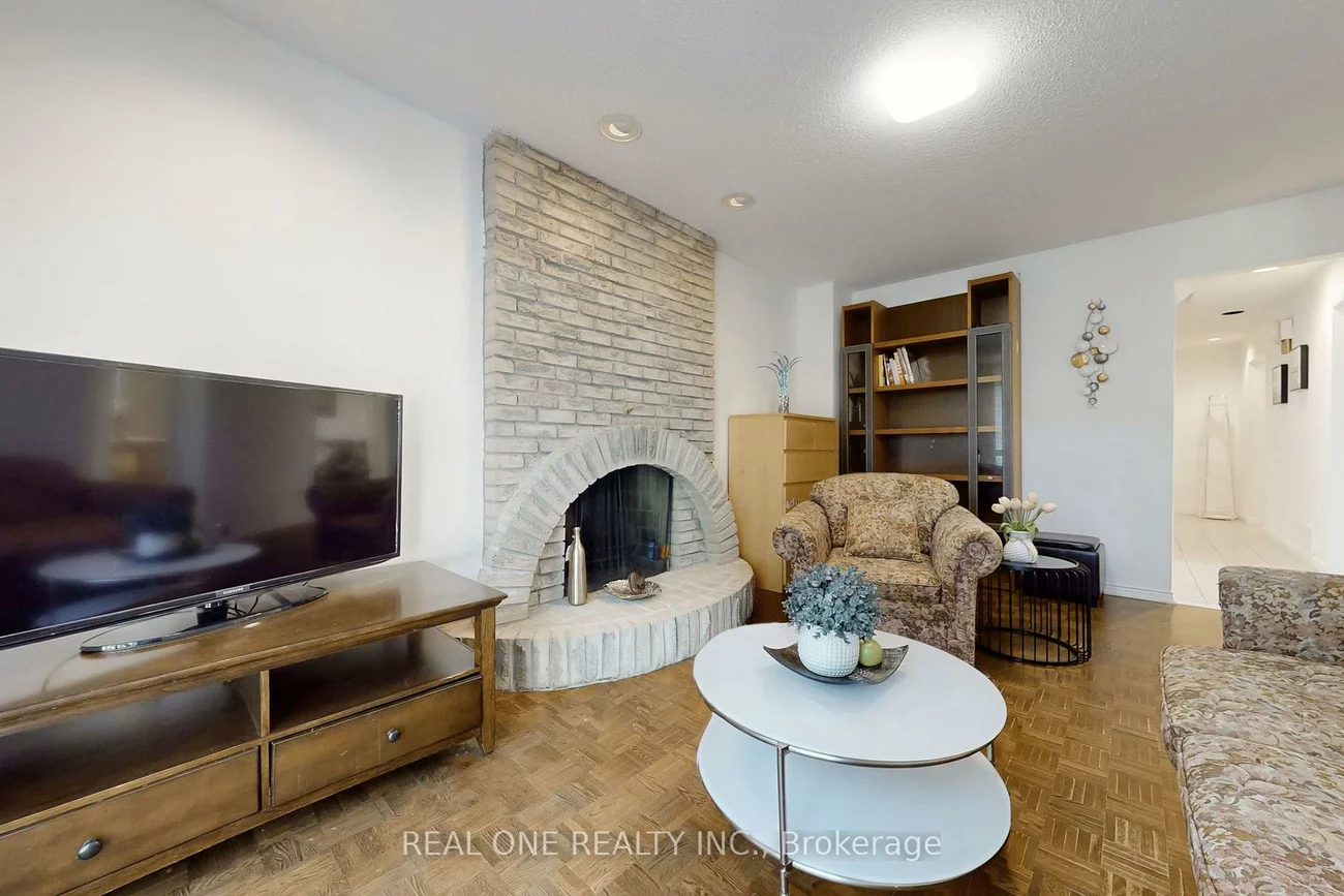 86, Breckonwood, Aileen-Willowbrook, Markham