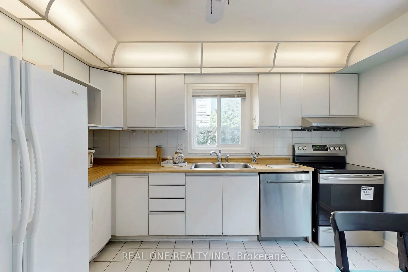 86, Breckonwood, Aileen-Willowbrook, Markham