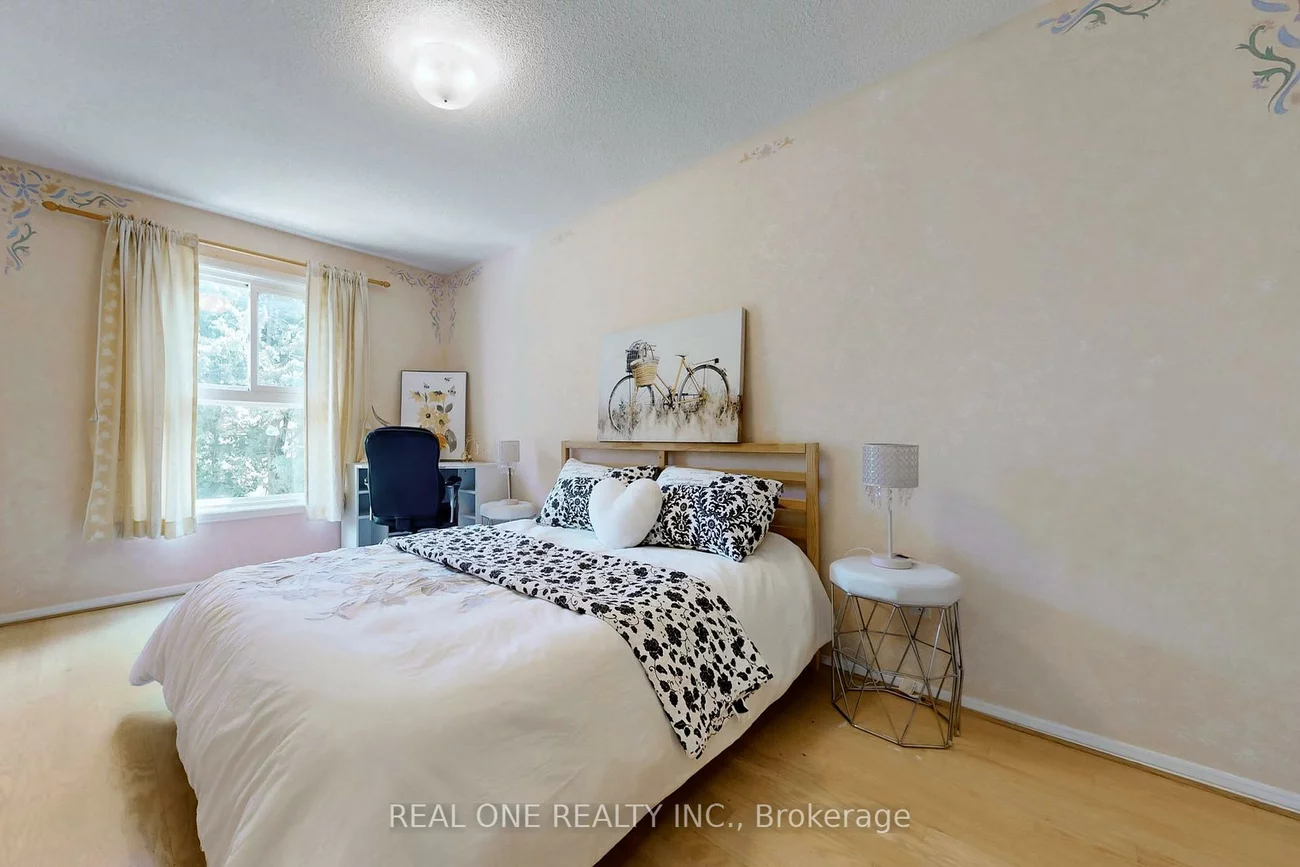 86, Breckonwood, Aileen-Willowbrook, Markham
