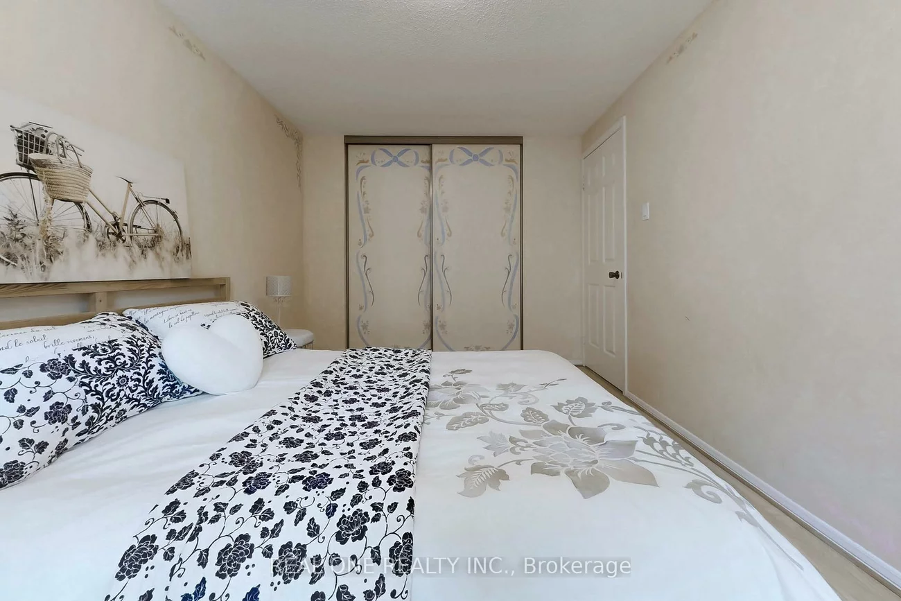 86, Breckonwood, Aileen-Willowbrook, Markham