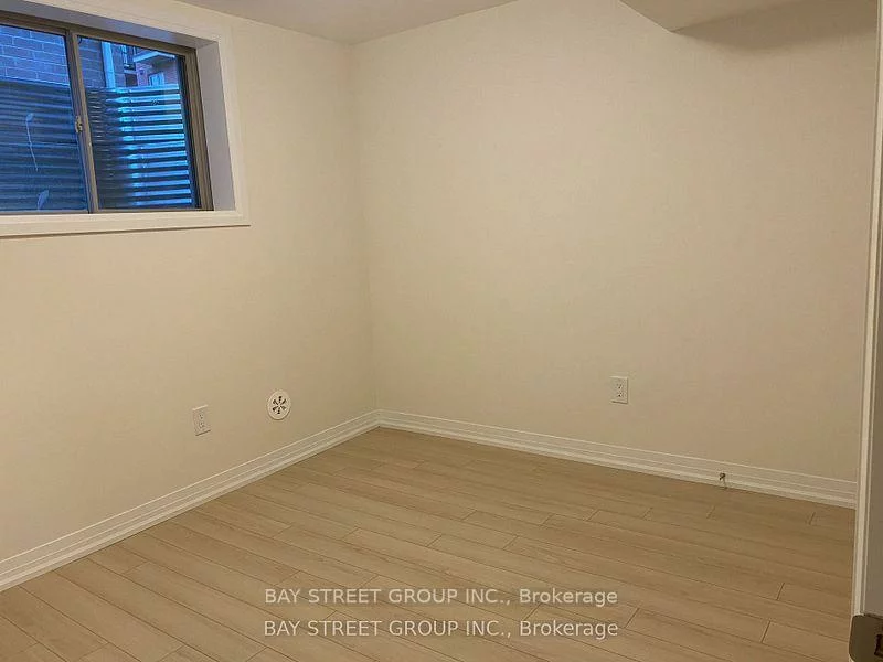 15, Sissons, Cedar Grove, Markham