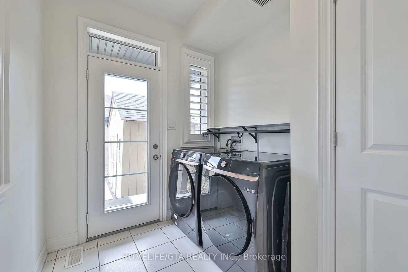 17, Couloir, Cornell, Markham