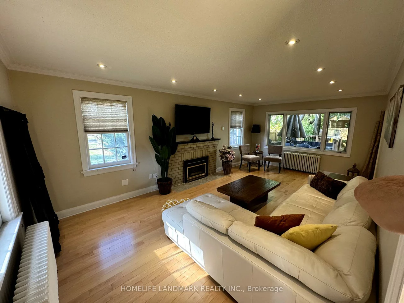 174, Steeles, Grandview, Markham