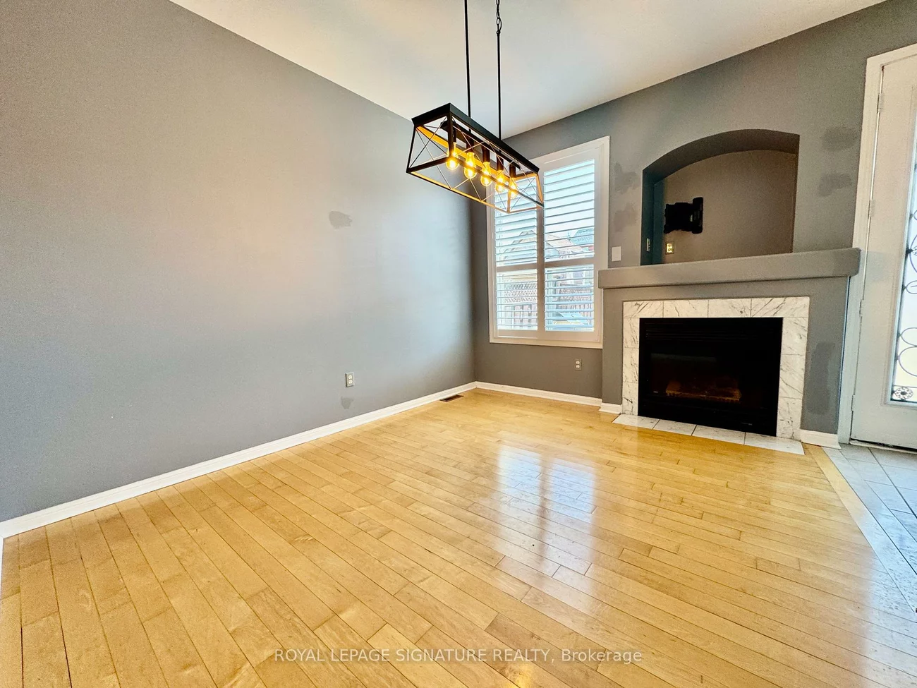 77, White's Hill, Cornell, Markham