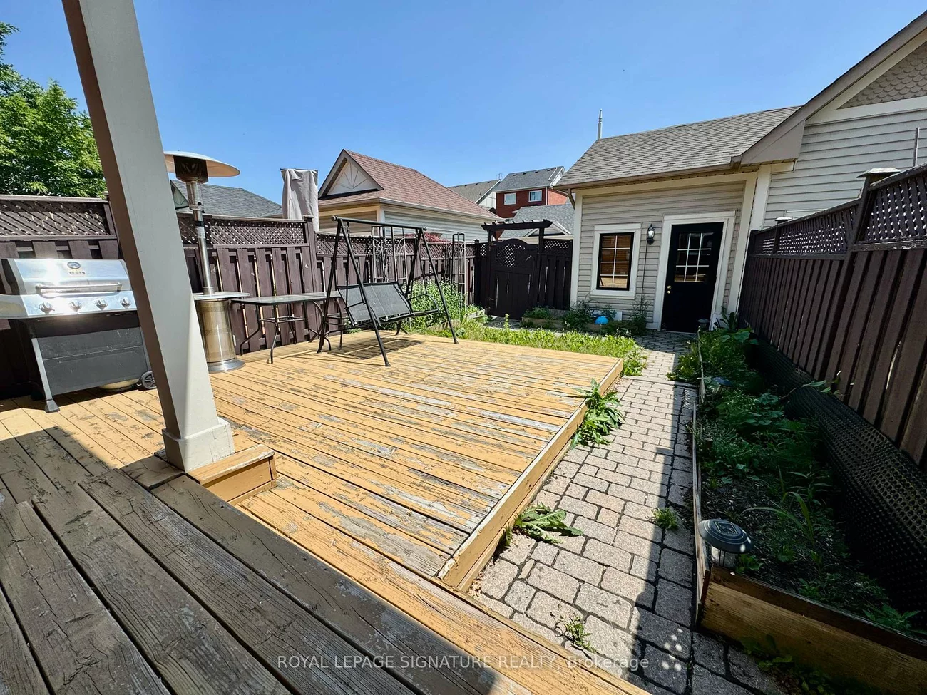 77, White's Hill, Cornell, Markham