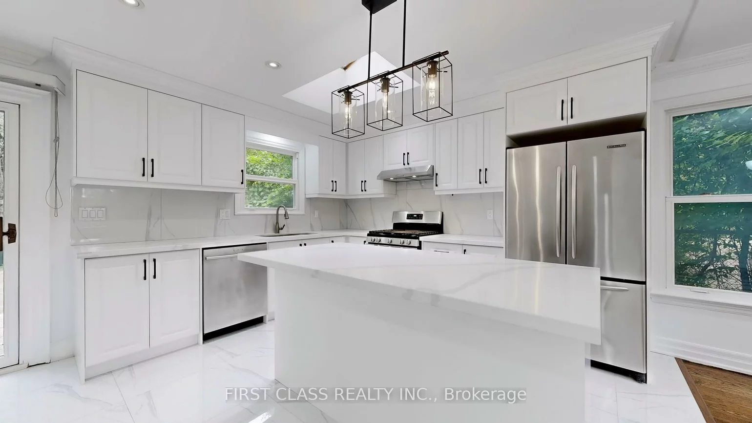 34, Ferrah, Unionville, Markham