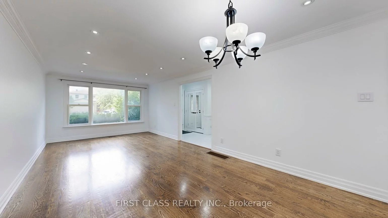 34, Ferrah, Unionville, Markham