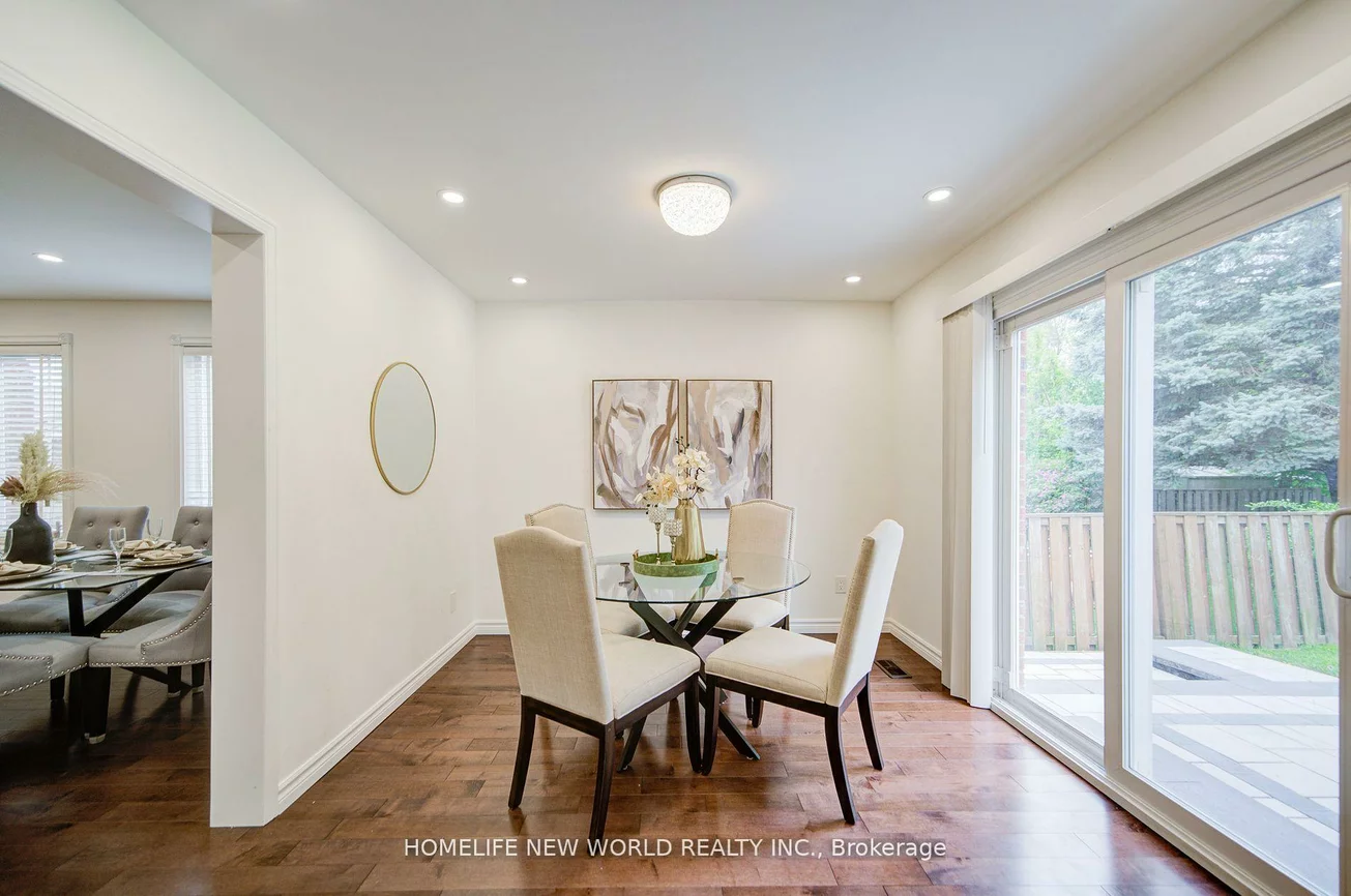 125, Major Buttons, Sherwood-Amberglen, Markham