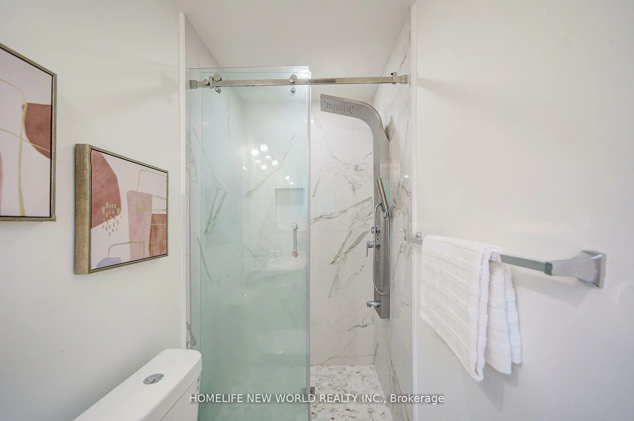 125, Major Buttons, Sherwood-Amberglen, Markham