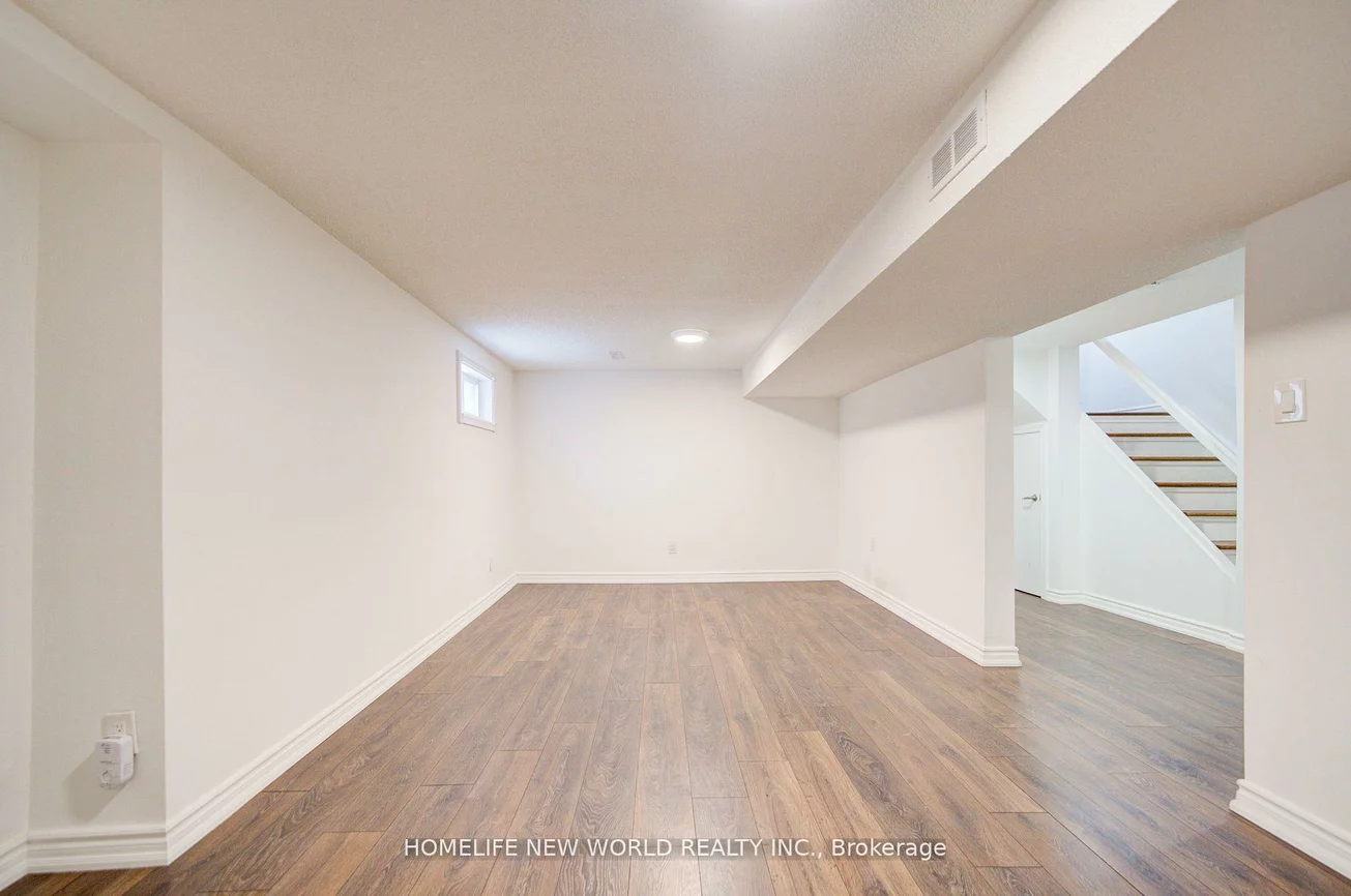 125, Major Buttons, Sherwood-Amberglen, Markham
