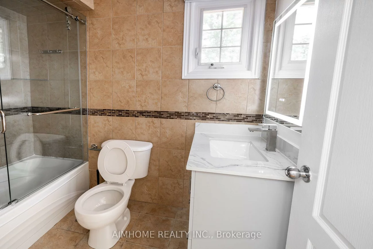 9, Jill, Markham Village, Markham