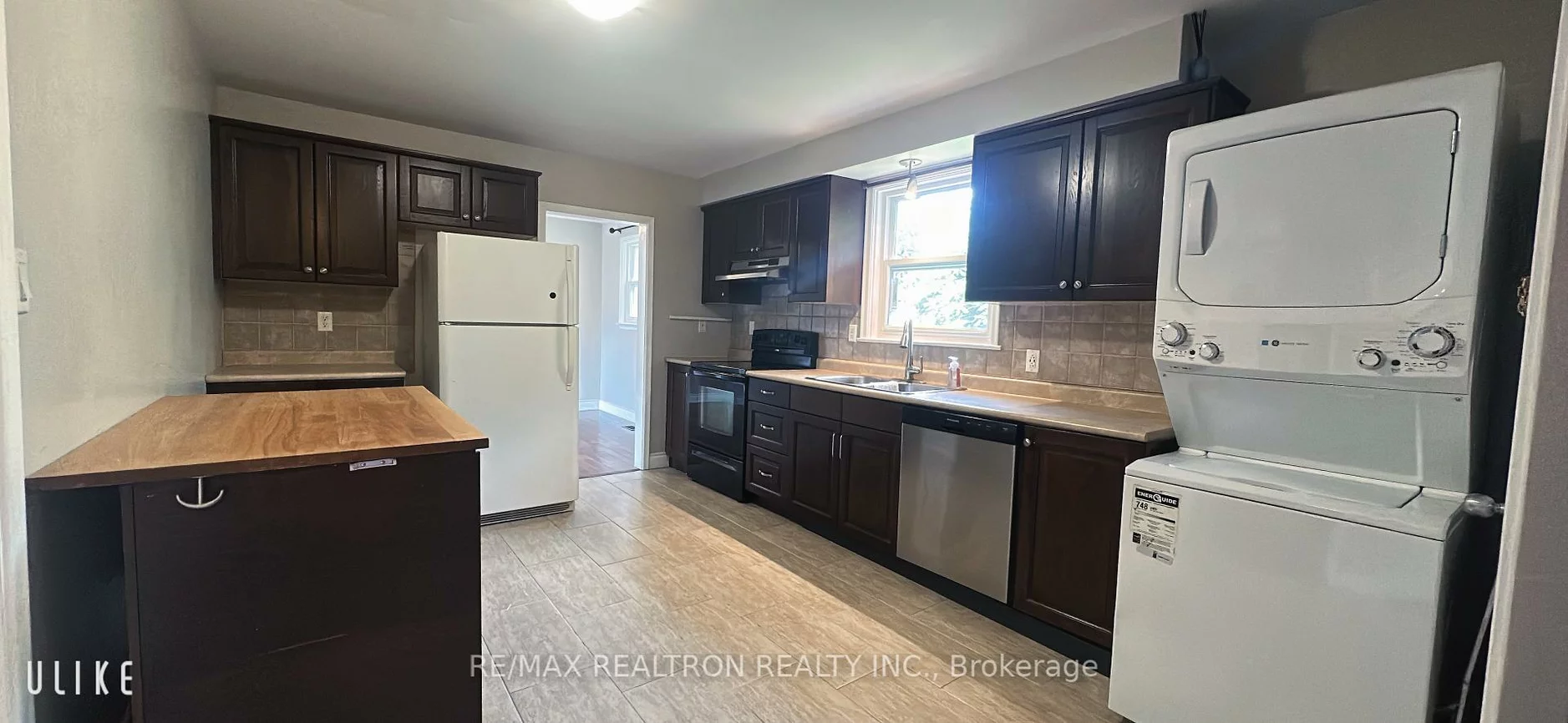 34, Clark, Thornhill, Markham
