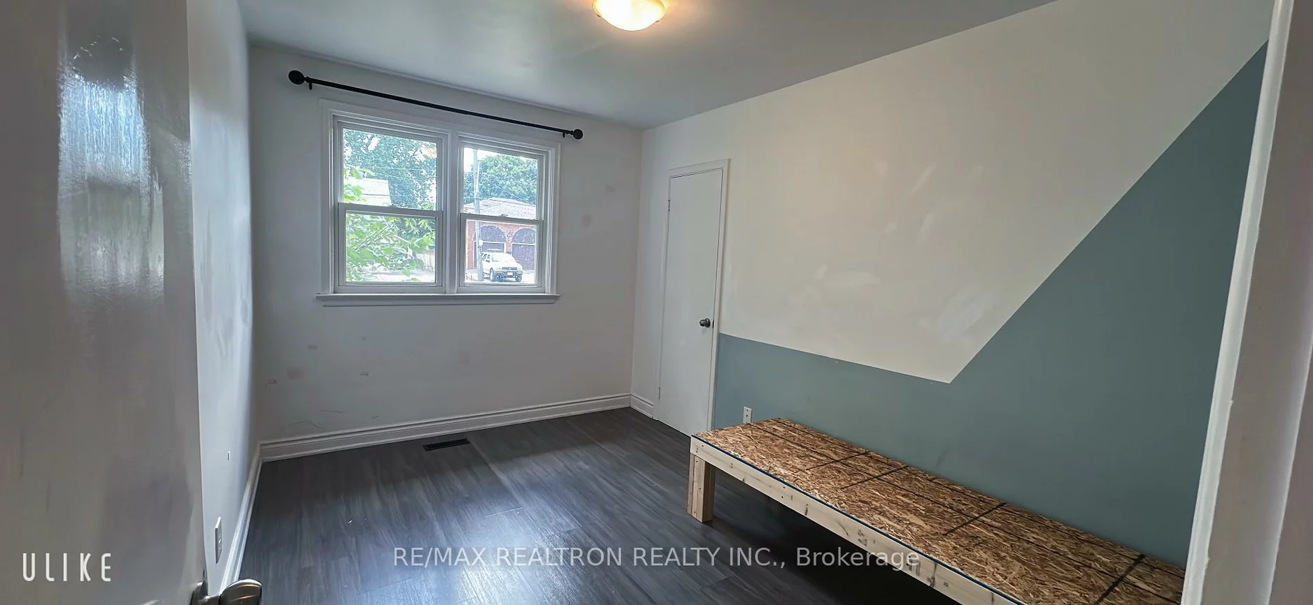 34, Clark, Thornhill, Markham