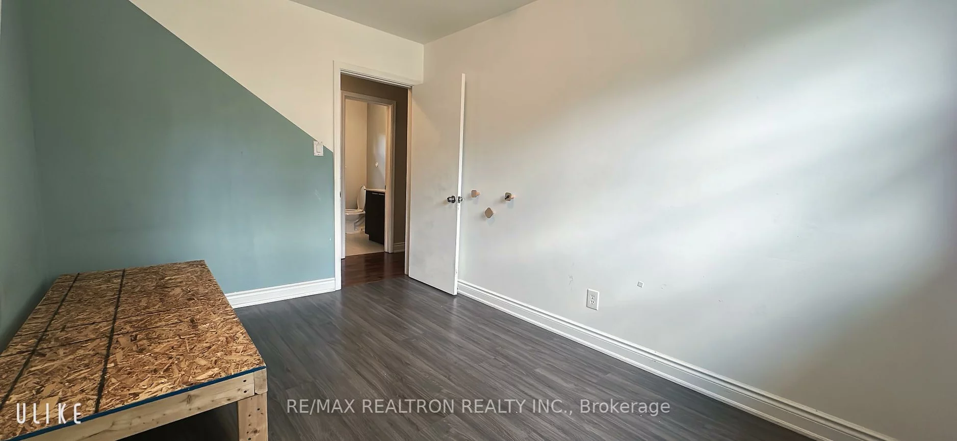 34, Clark, Thornhill, Markham