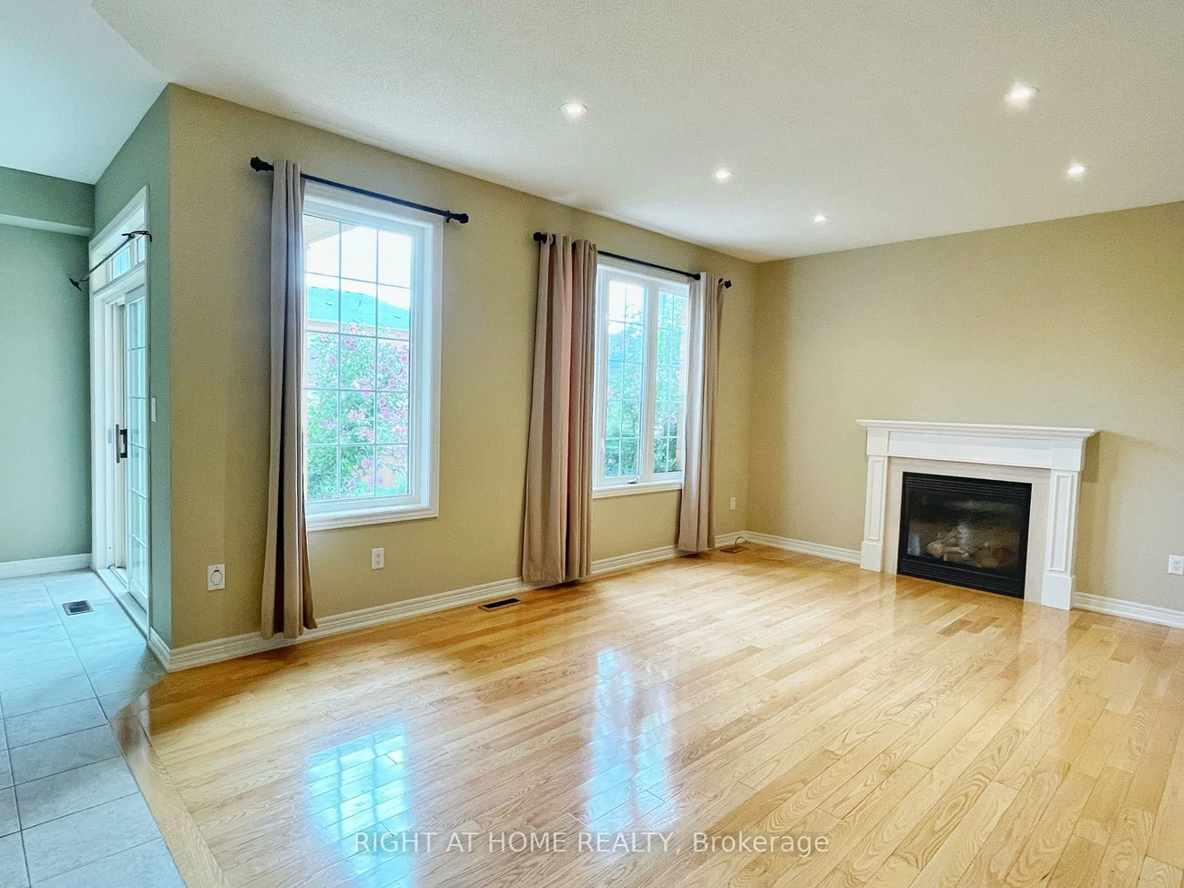 27, Bonheur, Cathedraltown, Markham