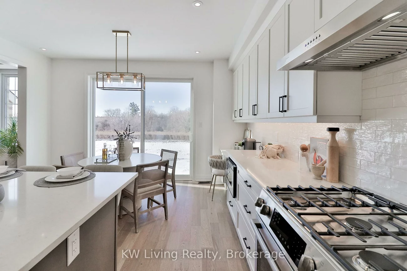 18, Berczy Manor, Victoria Square, Markham