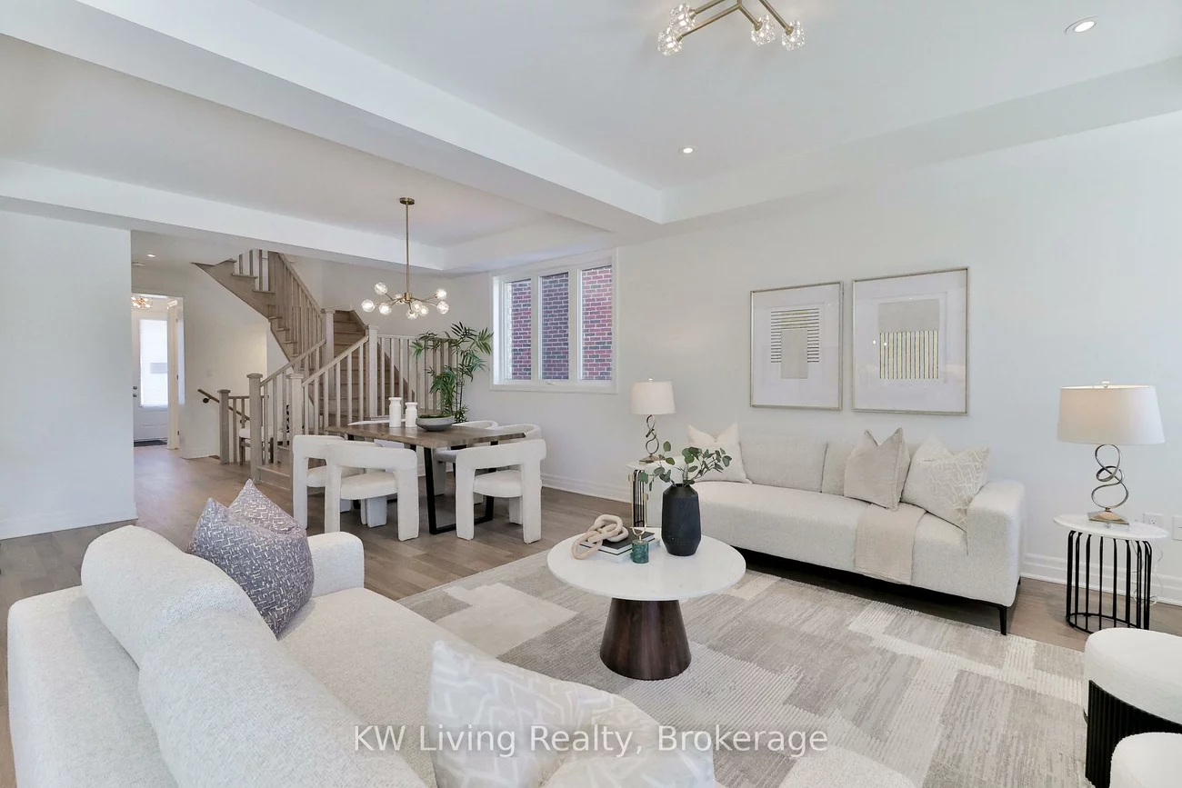 18, Berczy Manor, Victoria Square, Markham