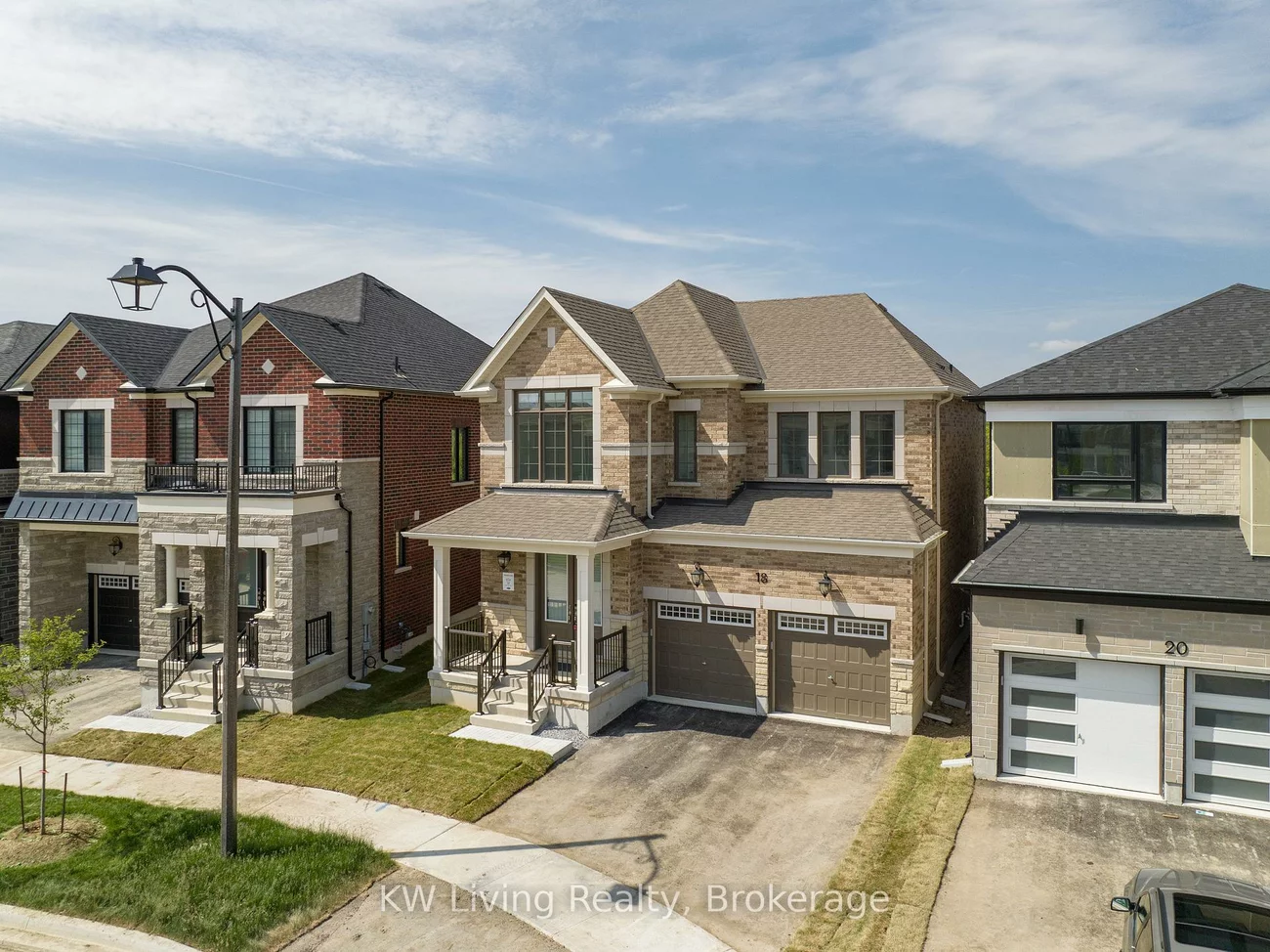 18, Berczy Manor, Victoria Square, Markham