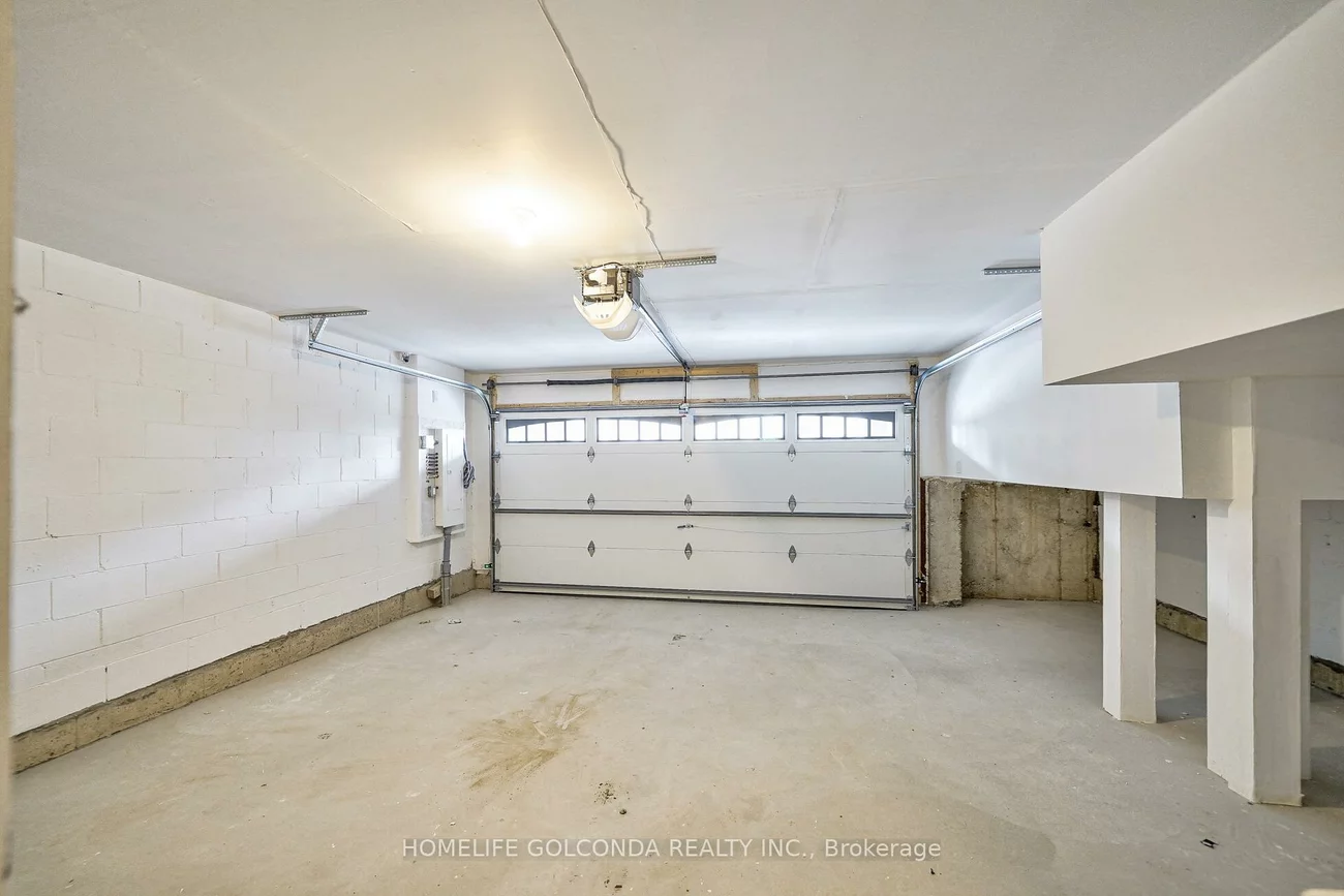 17, West Village, Angus Glen, Markham