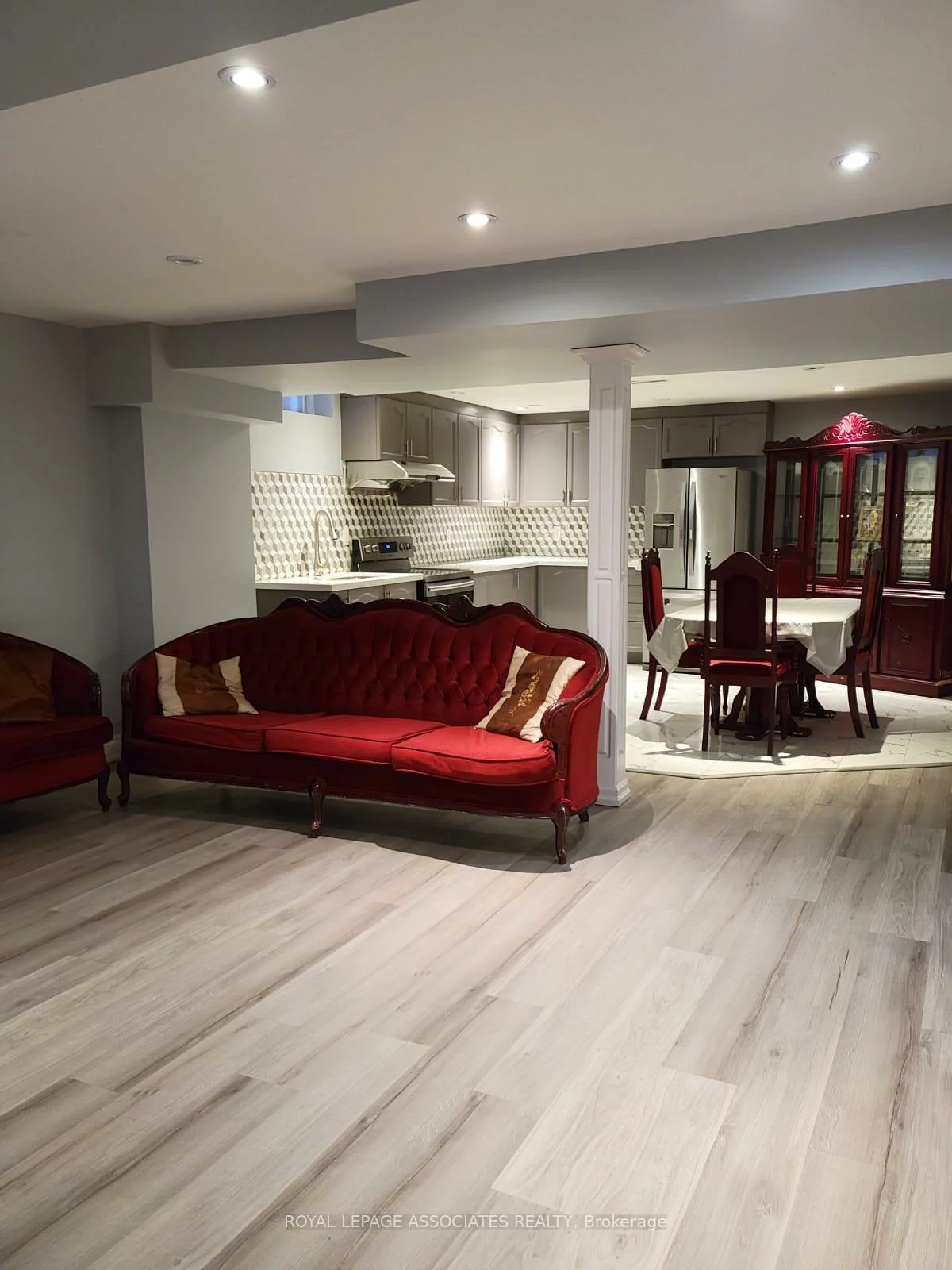 433, Elson, Cedarwood, Markham